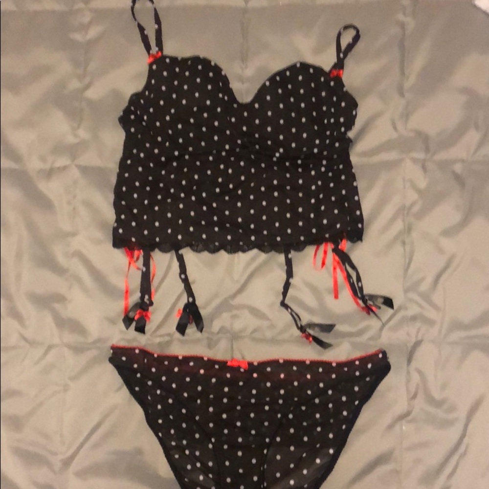 Victoria’s Secret bustier set